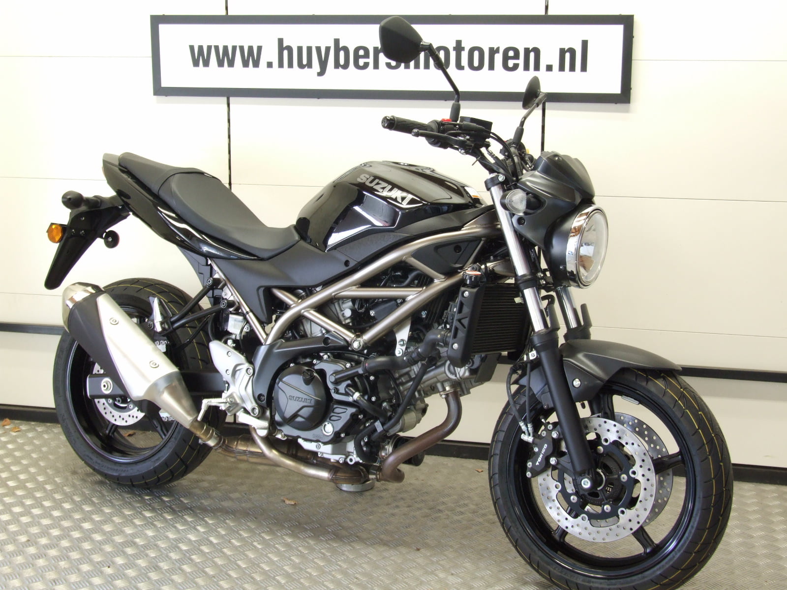 Nieuw Suzuki Sv Abs Naked Huybers Motoren